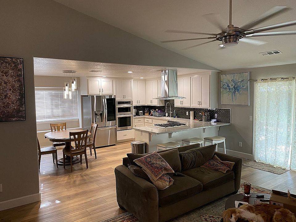 1st image of 625 Centennial Way