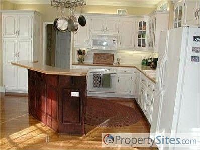 4th image of 2821 SW Emerald Creek Pl