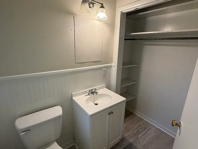 603 Peachtree St — Photo 8