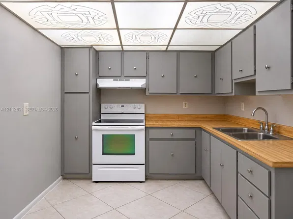4384 NW 9th Ave APT 20-1E, Deerfield Beach, FL 33064
