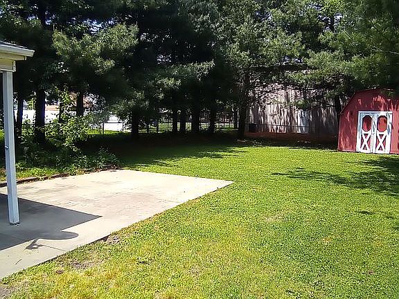 5th image of 812 Steammill St