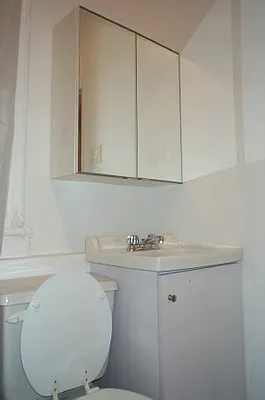 Rented by Tower Brokerage | media 55