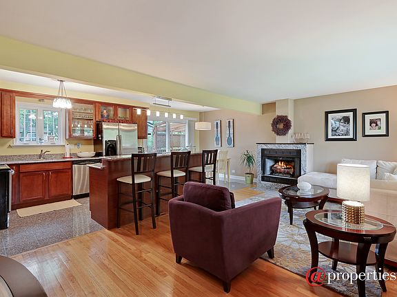 Kitchen / Living Room