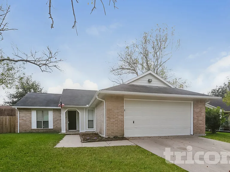 17503 Nordway Dr — Photo 1