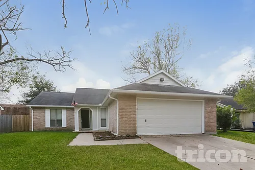 17503 Nordway Dr Photo 1