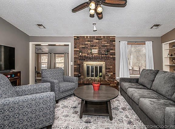 4th image of 4505 Brookwood Dr