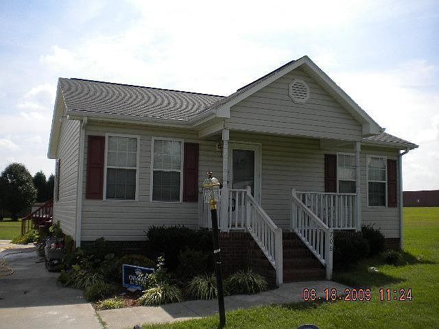 1st image of 706 Queen Ann St