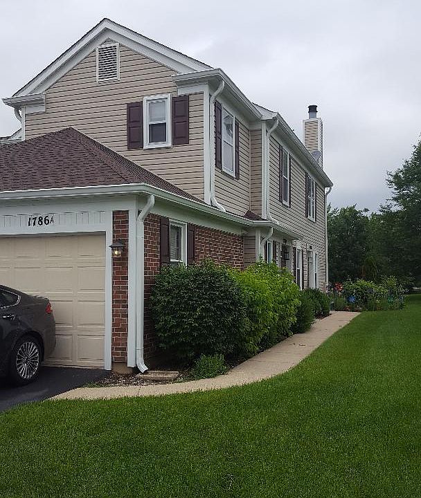 2nd image of 1786 Vermont Dr #A