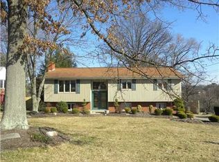 155 Orchard Dr, Mcmurray, PA