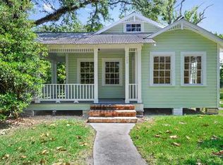 209 Saint Charles St, Bay Saint Louis, MS 39520