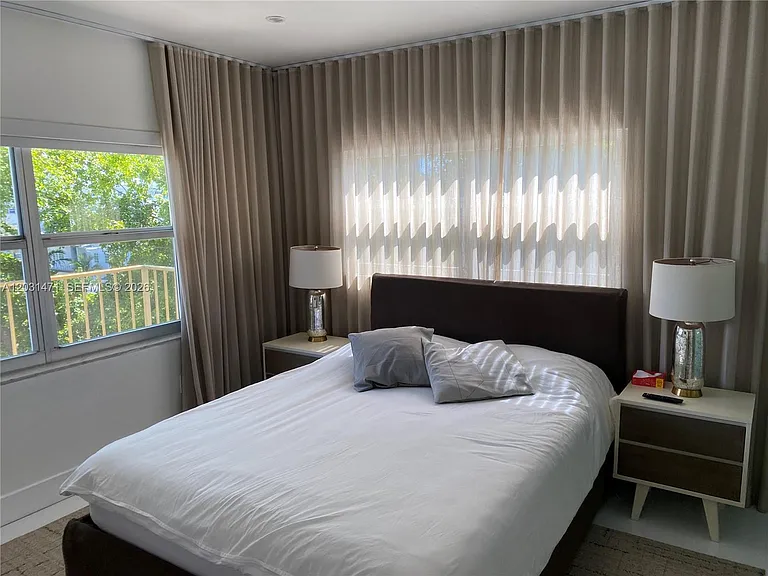 1540 Meridian Ave #4K — Photo 11