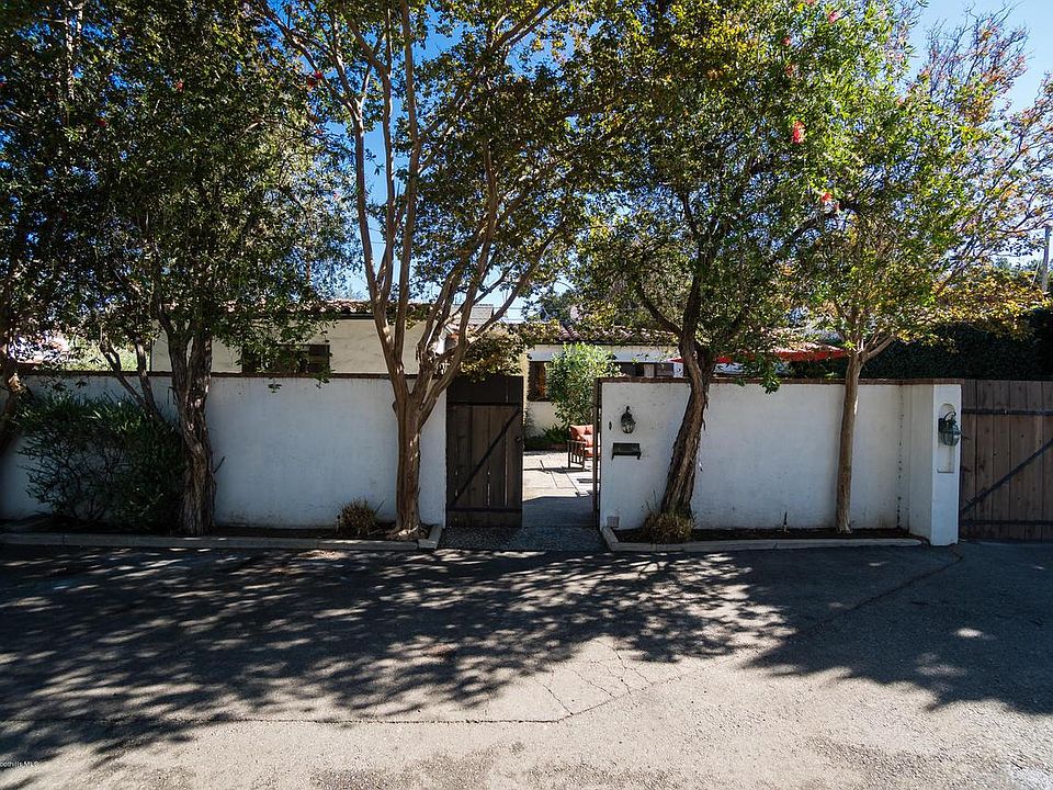 1st image of 274 Marguerita Ln