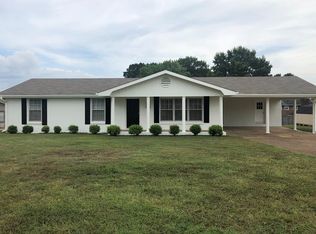 402 Brighton Ave, Muscle Shoals, AL 35661