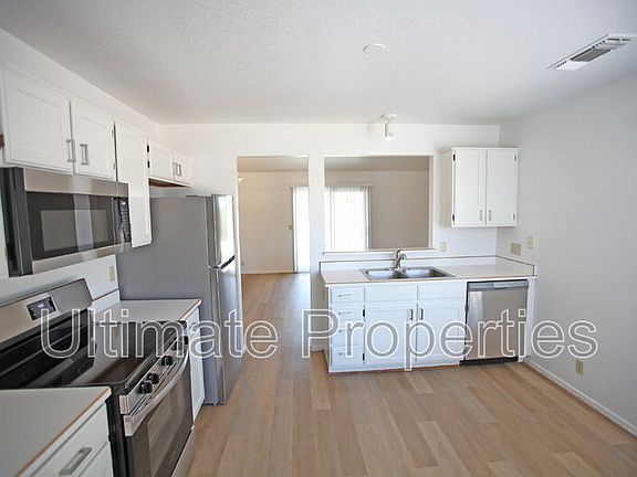 5th image of 8334 W Maryland Ave