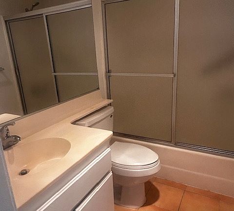 3rd image of 6330 Genesee Ave Unit 221