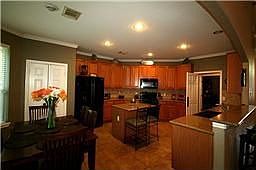 4th image of 2906 Five Oaks Dr