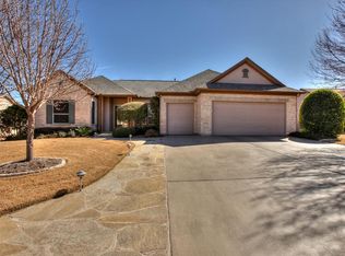 103 Friendly Cir, Georgetown, TX 78633