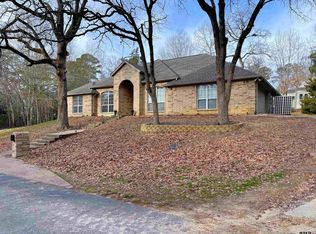 23610 Greenway Dr, Bullard, TX 75757