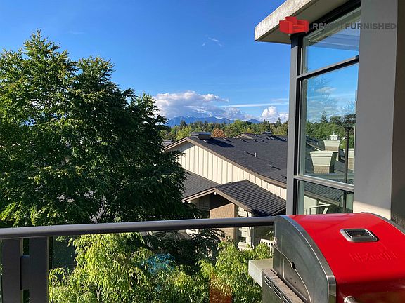 3rd image of 4685 Valley Dr