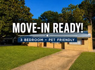 208 Hospital Dr, Columbus, MS 39705