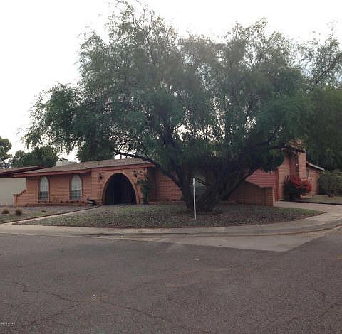 1st image of 3825 E Sunnyside Dr