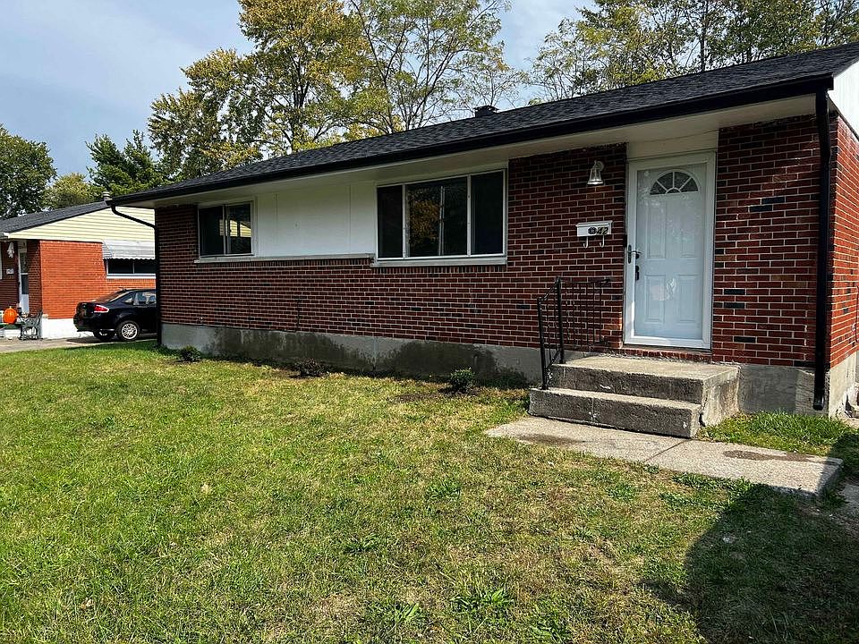 1st image of 42 Nona Dr