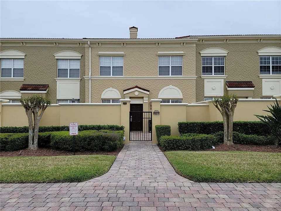 2780 Bella Vista Dr