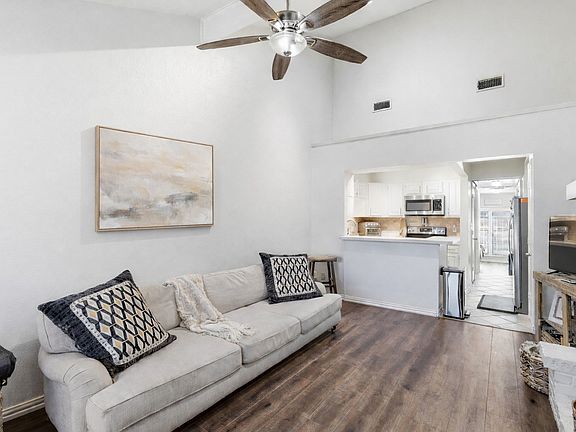 2nd image of 2505 Shady Ridge Dr