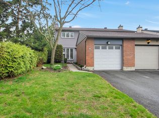6 Burnetts Grove Cir, Ottawa, ON K2J 1N6