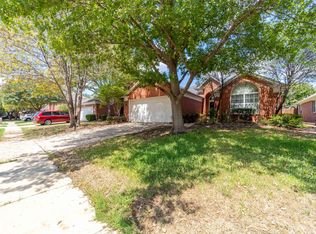 1800 Newton Dr, Flower Mound, TX 75028