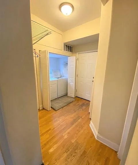 2305 W Grand Ave #2-F — Photo 13