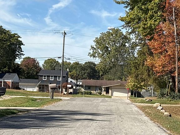 5th image of 24965 Crisler St