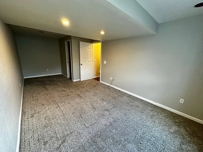 4th bedroom, downstairs