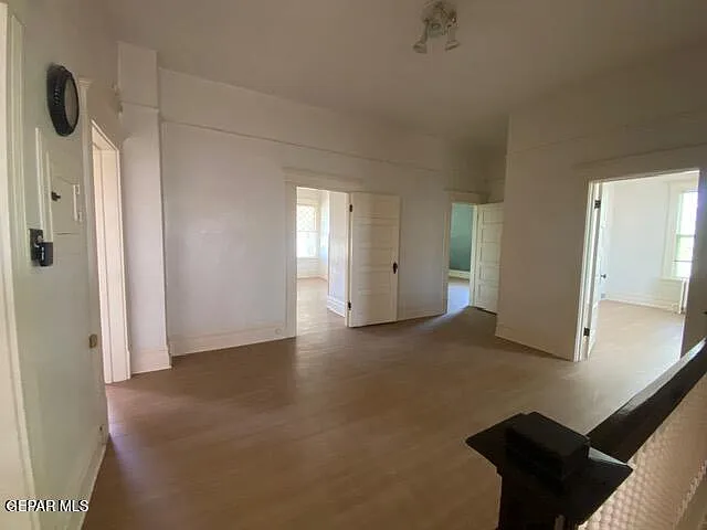 321 W Rio Grande Ave — Photo 32