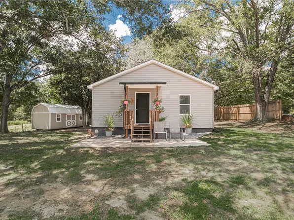 121 Miller Rd, Easley, SC 29640