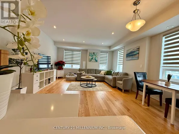 1285 National Valley Dr, Mississauga, ON L5V 0E9