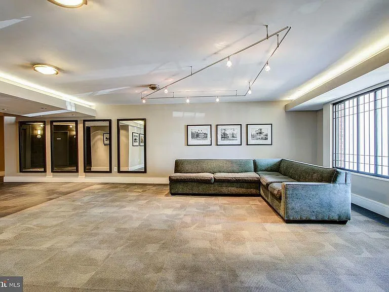 2320 Wisconsin Ave NW #108 — Photo 2