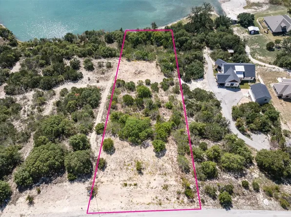 1580 Lakeside Dr, Bluff Dale, TX 76433
