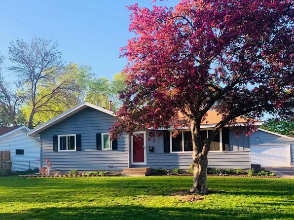 3100 67th Ave N, Brooklyn Center, MN 55429