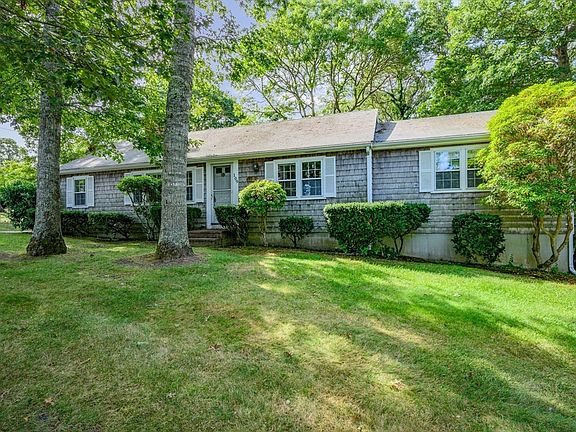3rd image of 109 Harbor Hills Rd