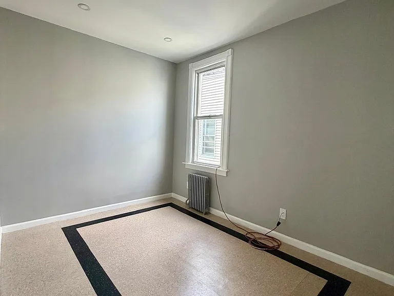 156 Clerk St #2 — Photo 6