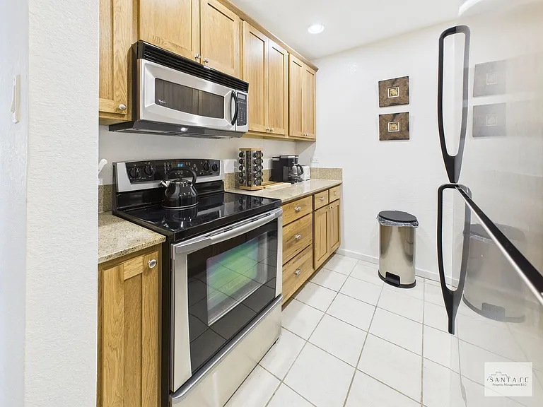601 W San Mateo Rd #40 — Photo 12