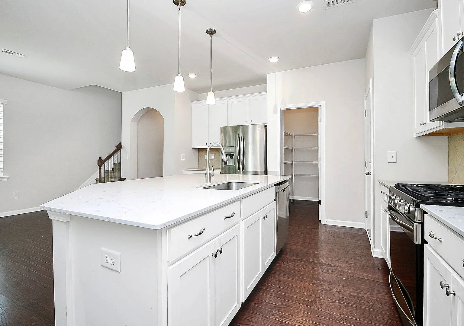 14527 Murfield Court Professionally managed by Select Real Estate Group — Photo 2