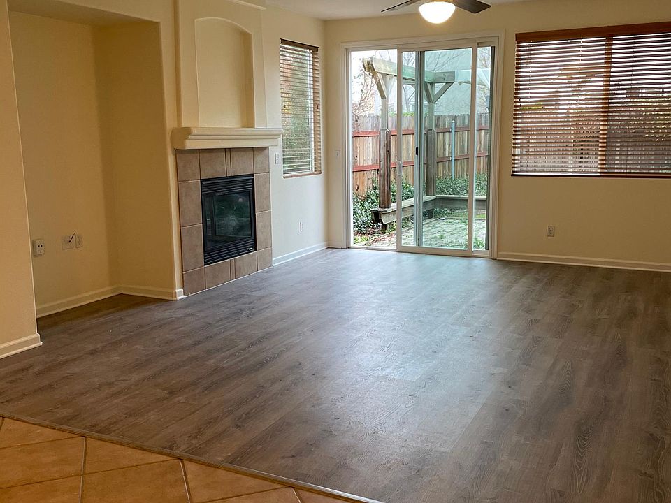 1st image of 3066 Tintorera Way