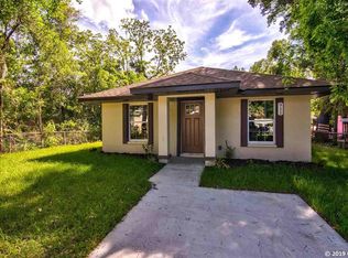 911 NE 17th Dr, Gainesville, FL 32609