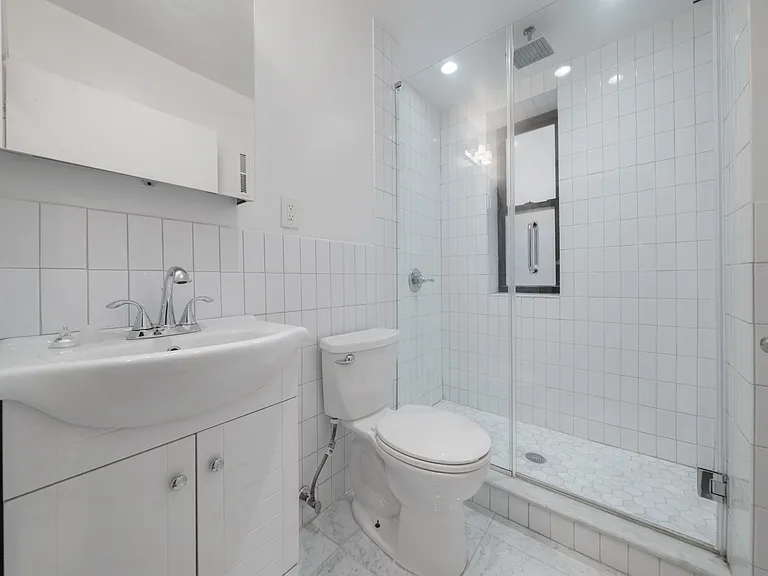 5025 Broadway #1C — Photo 8