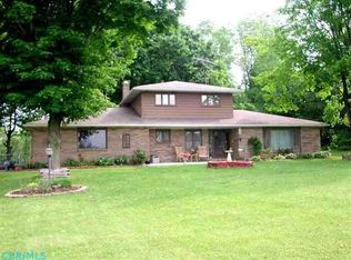 866 Cedar Run Rd, Newark, OH 43055