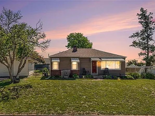 401 Maple Ave