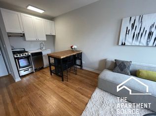 3250 N Pulaski Rd #316, Chicago, IL 60641