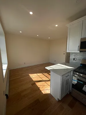 Rented by Hudson Exclusive | media 39